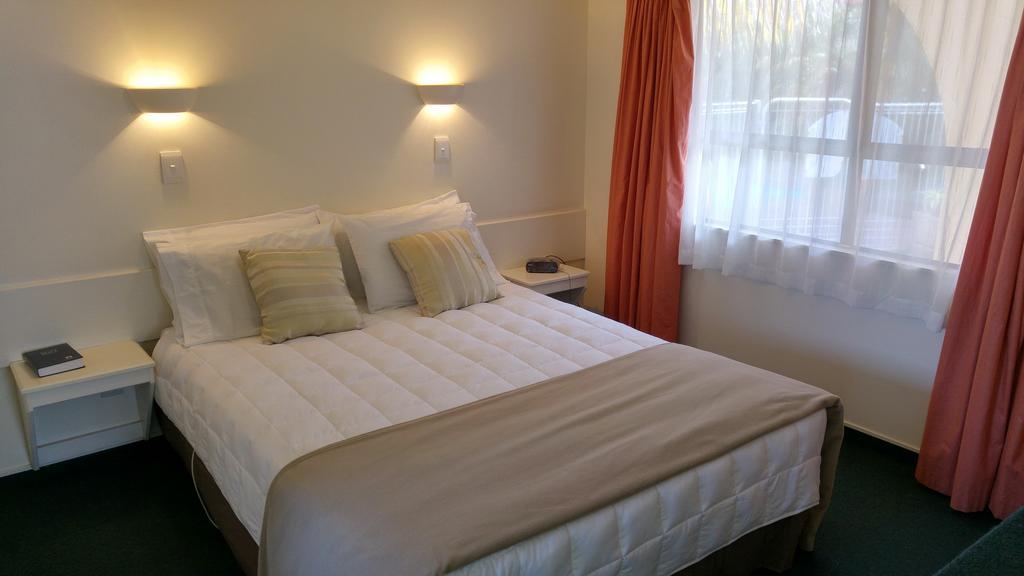 Hobson'S Choice Motel ดาร์กาวิลล์ ห้อง รูปภาพ