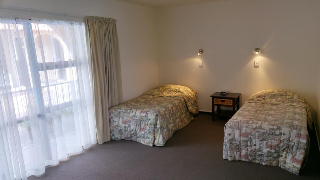 Hobson'S Choice Motel ดาร์กาวิลล์ ห้อง รูปภาพ