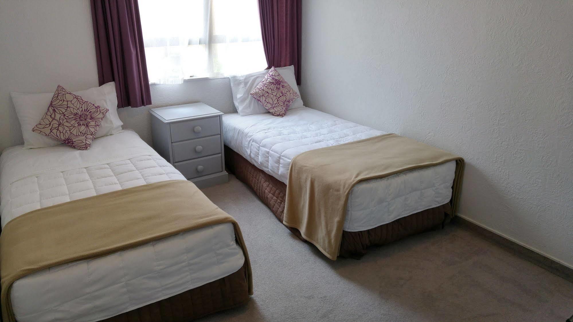 Hobson'S Choice Motel ดาร์กาวิลล์ ภายนอก รูปภาพ