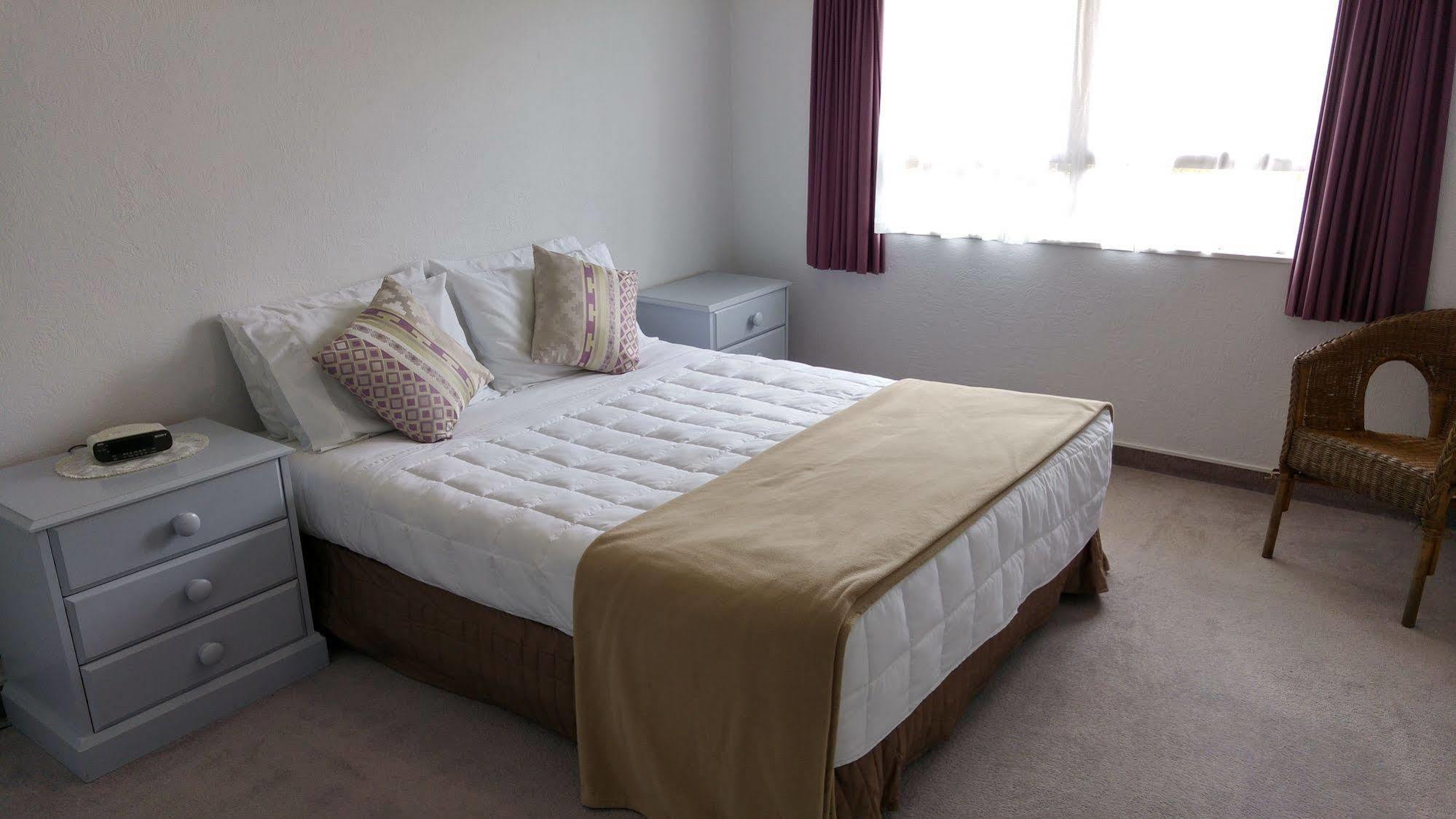 Hobson'S Choice Motel ดาร์กาวิลล์ ภายนอก รูปภาพ